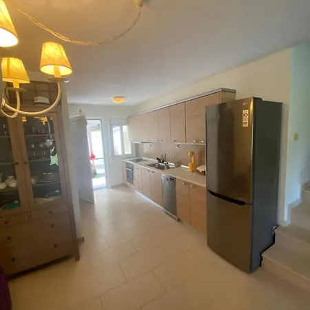 度假居 Wonderful Elegant House Kalandra